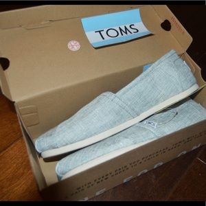Denim tom shoe new in box